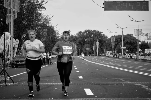 Wrzesień 2019 Mińsk Białoruś Mińsk Gospodarzem Półmaratonu Którym Dwie Pulchne — Zdjęcie stockowe