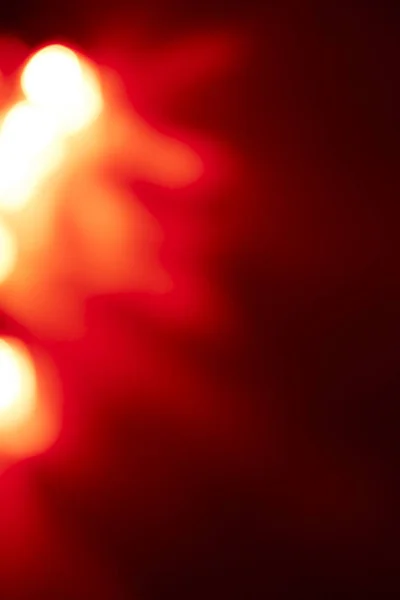 Fasci di luce di colore rosso poligonale — Foto Stock