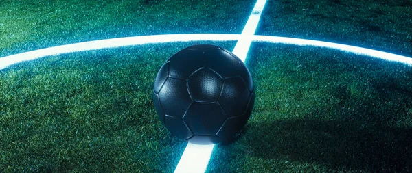 Gece yeşil çimenli bir spor sahasında parlayan çizgilerde futbol topu, spor ve futbol temaları için fotokopi alanı bulunan bir panorama afişinde.