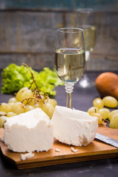 포도와 와인 치즈 — 스톡 사진