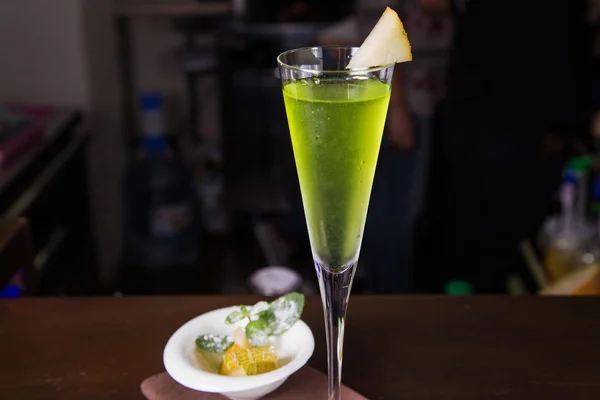 Cocktail med melon och mynta — Stockfoto