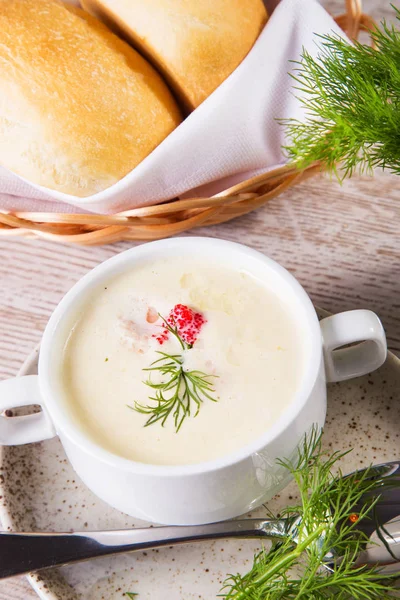 Soup cream with caviar — Stock Photo, Image