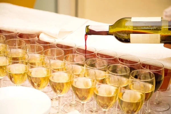 Wine catering for guests — Stock Photo, Image