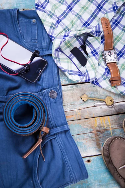 Kleidung und Accessoires für Männer — Stockfoto