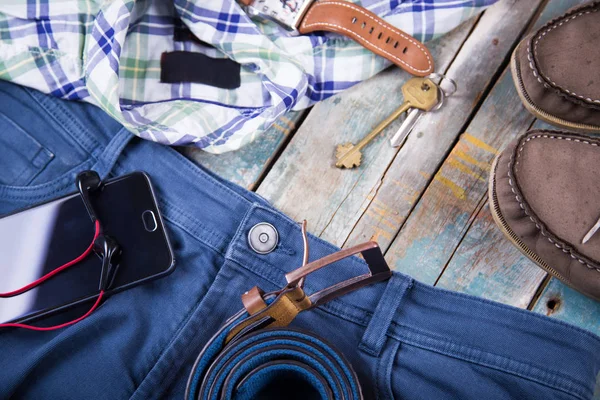 Kleidung und Accessoires für Männer — Stockfoto