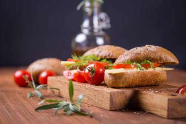 sandviç domates ile