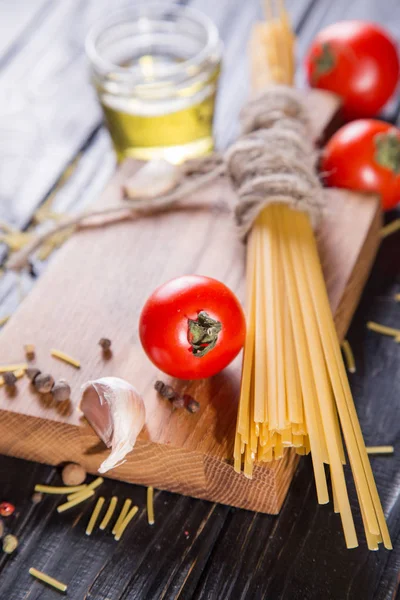 Spaghetti z pomidorami — Zdjęcie stockowe