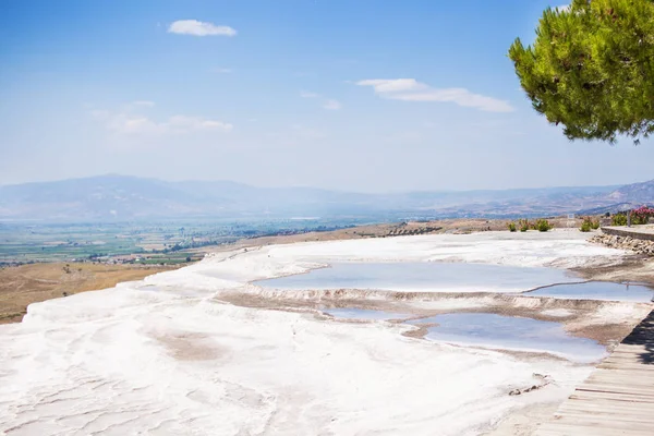 Travertines över Pamukkale — Stockfoto