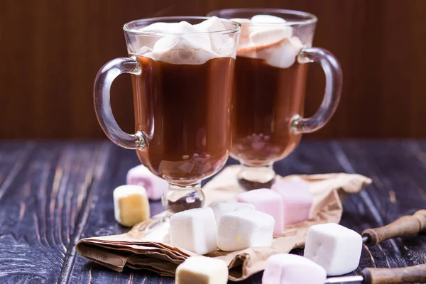 Kakao marshmallows içkiyle