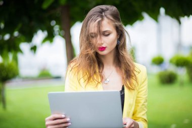 çalışan iş kadınlar