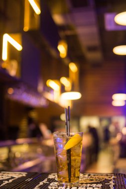 bir alcolollic içki