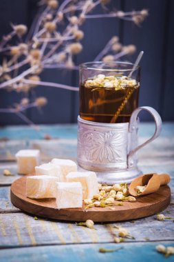 Türk lokumu ile çay