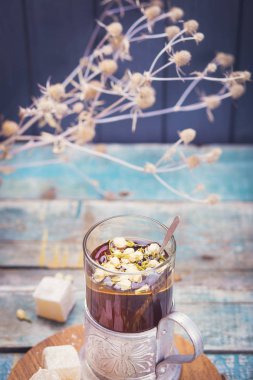 Türk lokumu ile çay