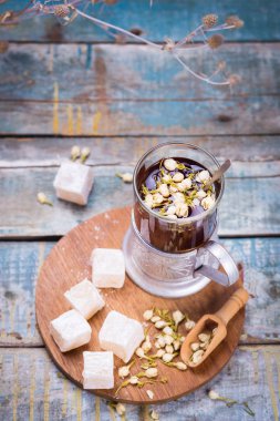 Türk lokumu ile çay