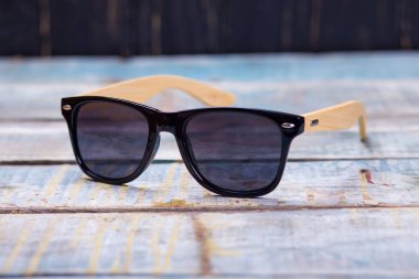 lunettes de soleil en studio