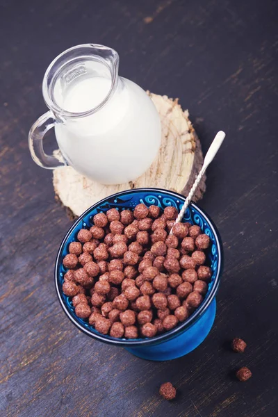 Morning breakfast with milk — Stock Photo, Image