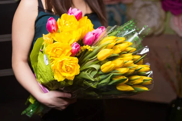 Yellow fresh tulips — Stock Photo, Image