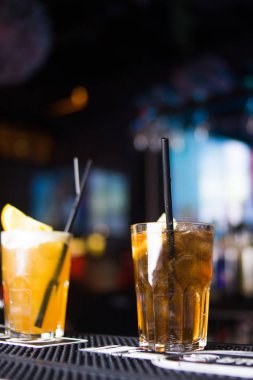 narenciye ile alkollü içki