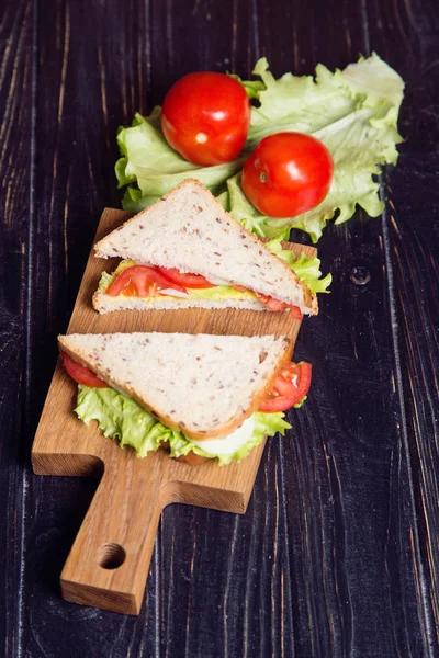 健康的なベジタリアンのサンドイッチ — ストック写真