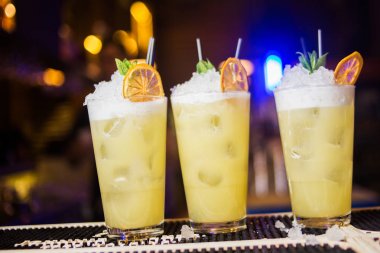 narenciye ile alkollü içki