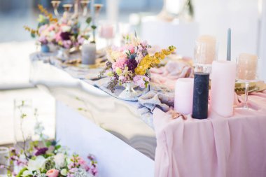 Düğün masa dekorasyonu