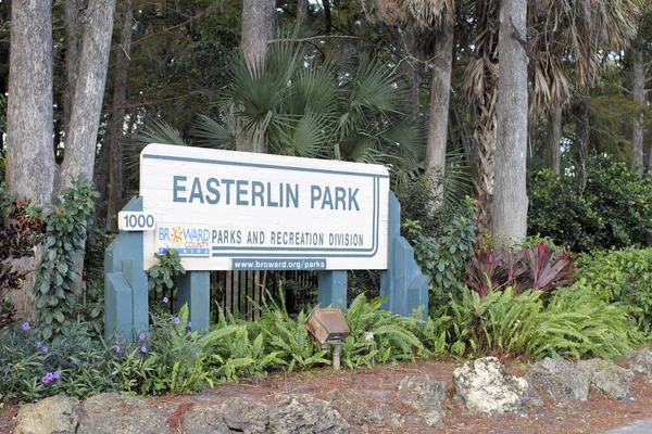 Easterlin πάρκο είσοδο πινακίδα έξω από — Φωτογραφία Αρχείου