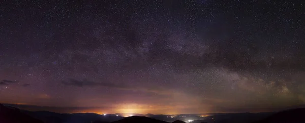 Incroyable nuit étoilée avec la voie lactée — Photo