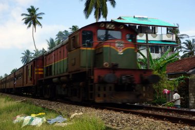 Tren hareket eden trende