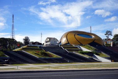 Merdiven üzerinde büyük daire