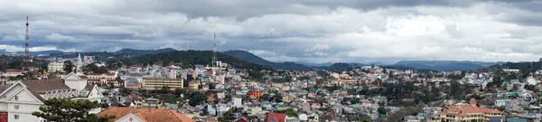 Uitzicht vanaf de gekke huis in Dalat — Stockfoto