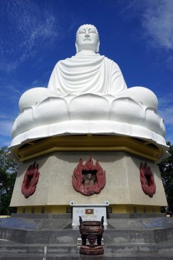 büyük beyaz Buda