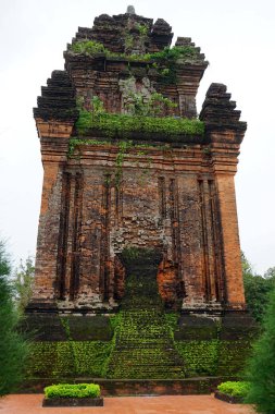 Cham kule Nhan Dağı'nda