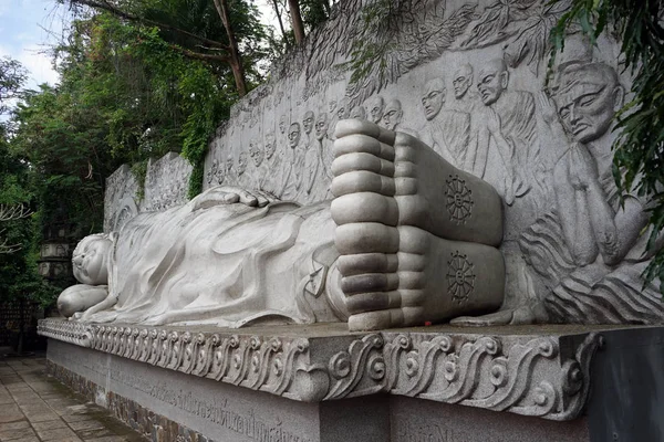 Grande statua di Buddha — Foto Stock