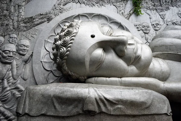 Głowę posągu Wielkiego Buddy — Zdjęcie stockowe