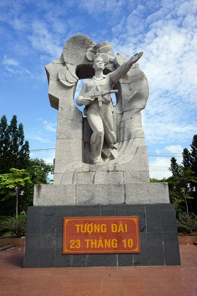 Kriegerdenkmal in nha trang — Stockfoto