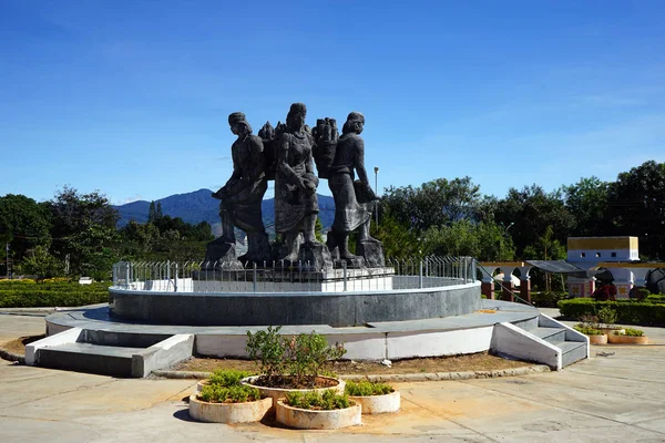 Fontein in het park — Stockfoto