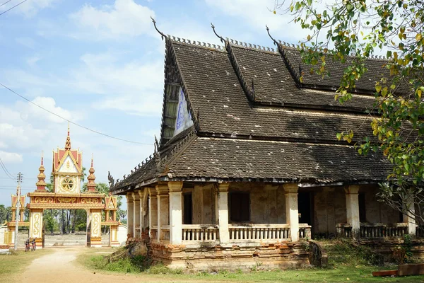 Poort en tempel — Stockfoto