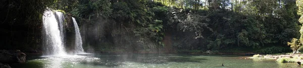 Champy Wasserfall in Laos — Stockfoto