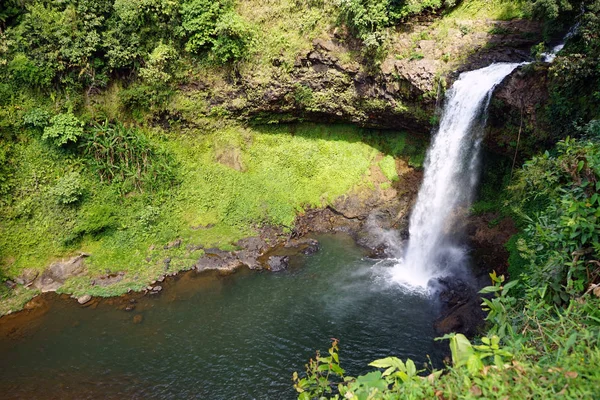 Tad E-Tu waterfall — Stock Photo, Image