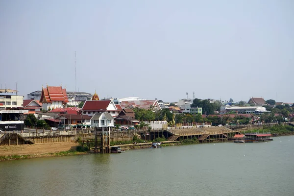 Wat Luang och floden — Stockfoto