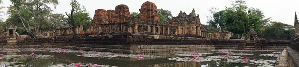 Prasat Mueang Tam taş Sanctuary — Stok fotoğraf