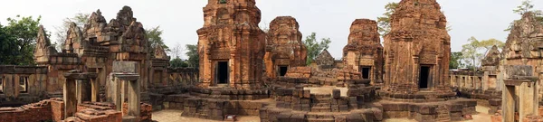 Panorama de templo de khmer — Fotografia de Stock