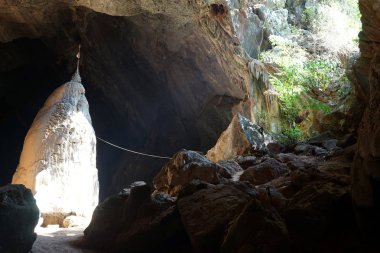 Saddar mağara Myanmar