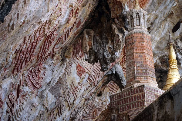 Cueva de Kawgoon en Myanmar —  Fotos de Stock