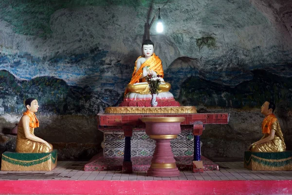 Buddha v Saddar jeskyni — Stock fotografie