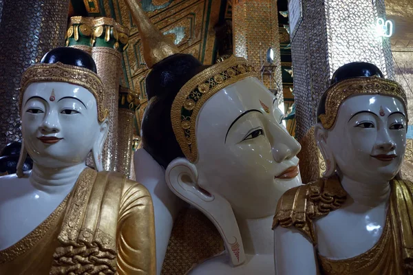 Budas en Kyaikmaraw paya — Foto de Stock