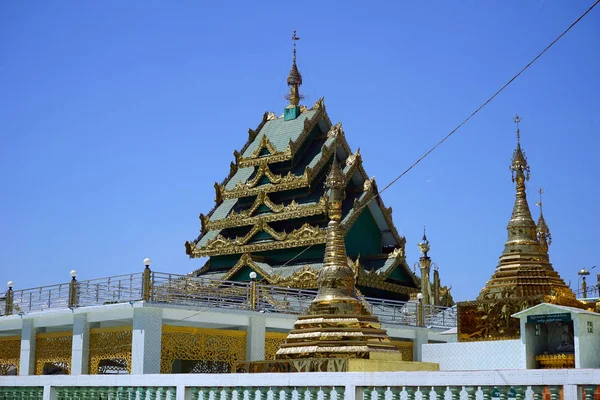 Kyaikmaraw paya em Mianmar — Fotografia de Stock