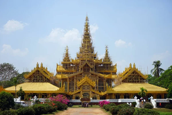 Alte Buddhas in Myanmar — Stockfoto