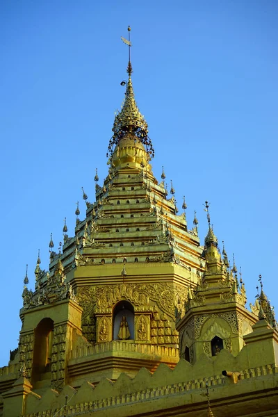 Yadana homem aung pagoda — Fotografia de Stock