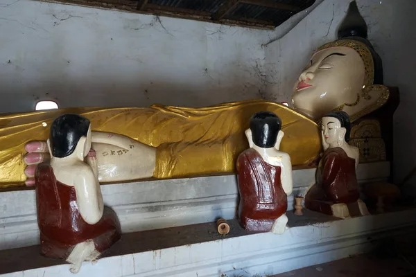 Estación de tren en Myanmar — Foto de Stock